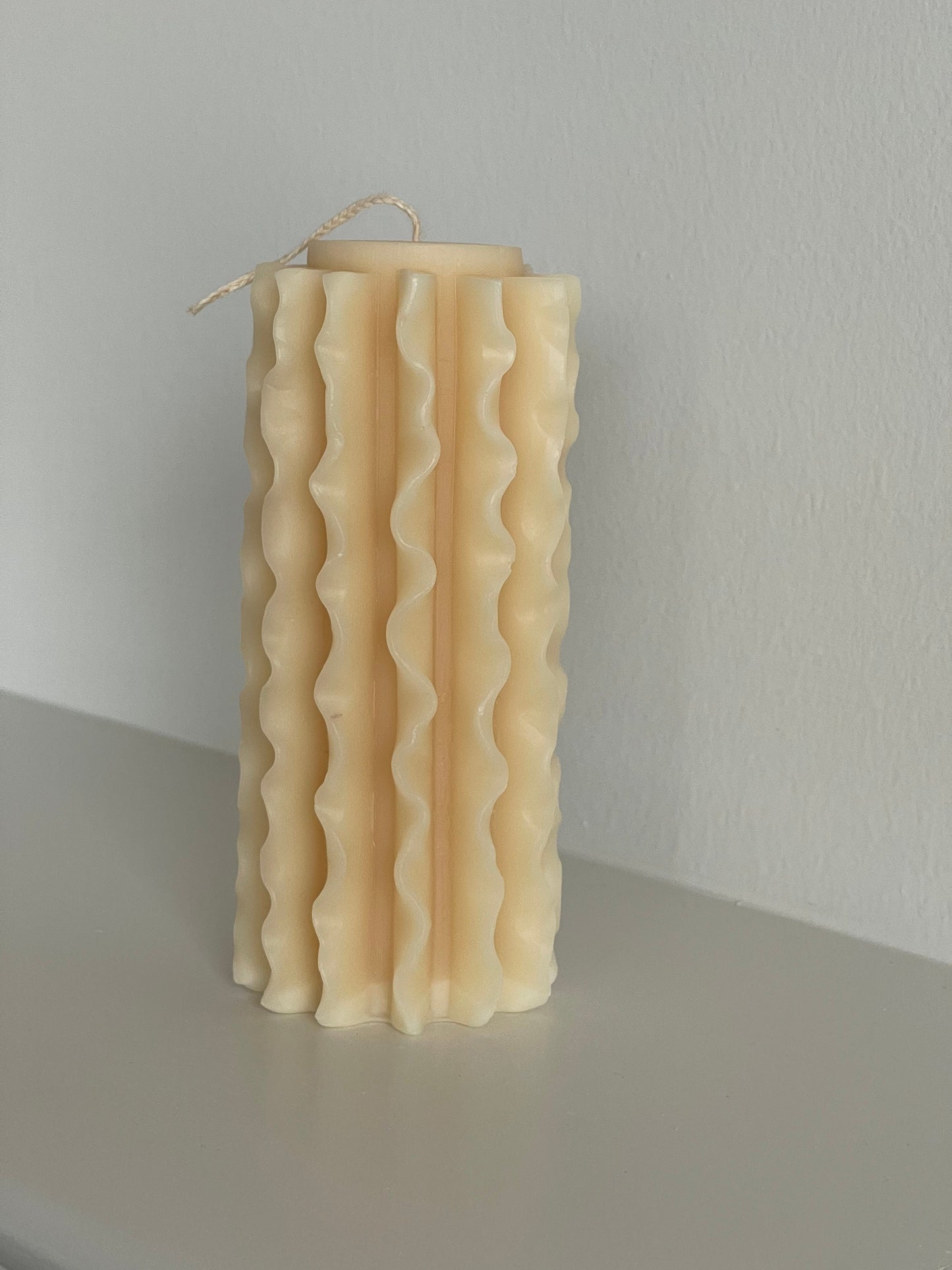 Wavy Pillar Candle - Custom scents - soy wax candle for gift box  - Home Decor Candle - Sculptural Candle