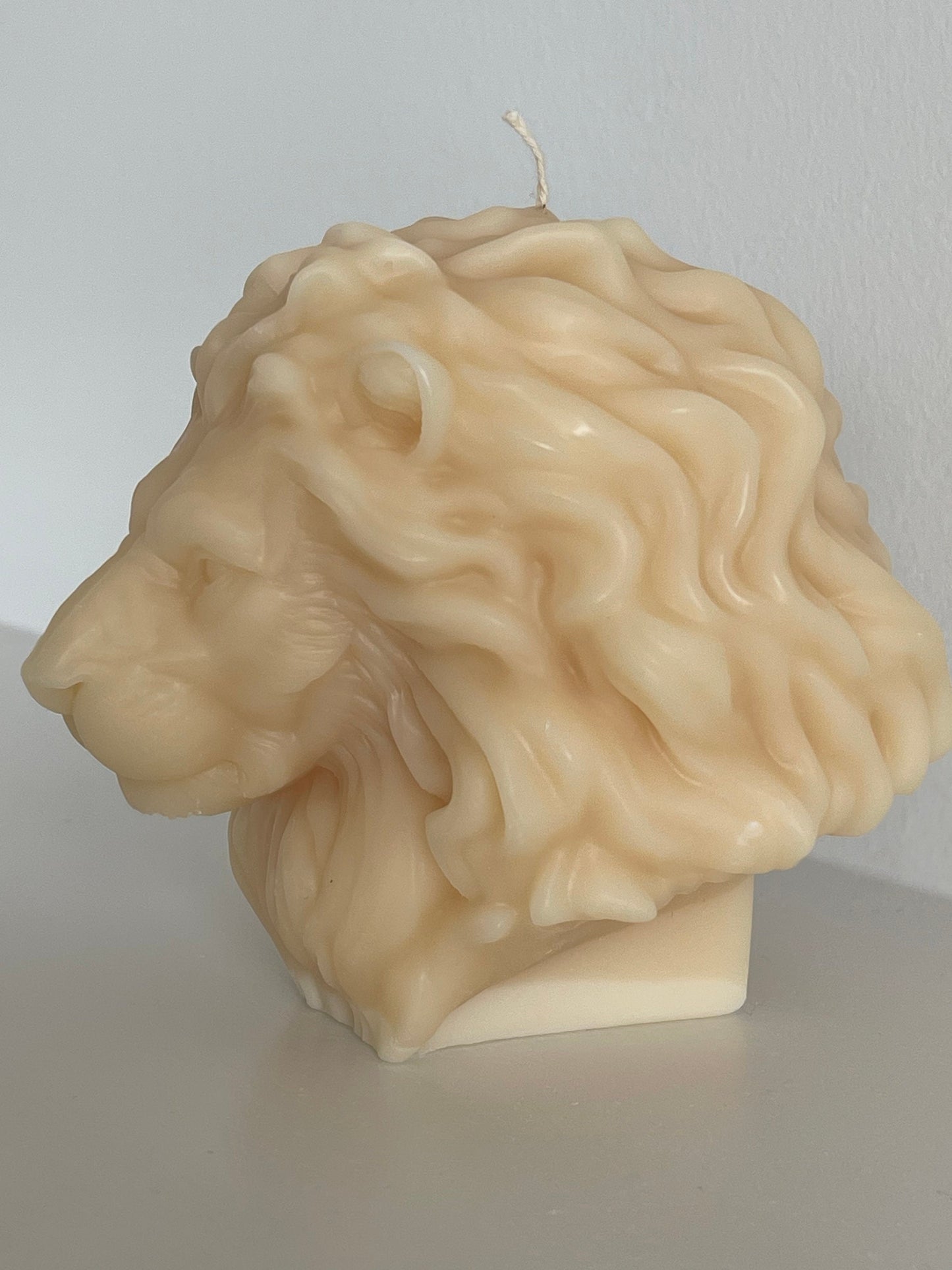 Large Lion Head Candle - Handpoured soy wax candle - Sculptural Candle - Home decor - Gift - Custom colors - Scented/unscented shaped candle