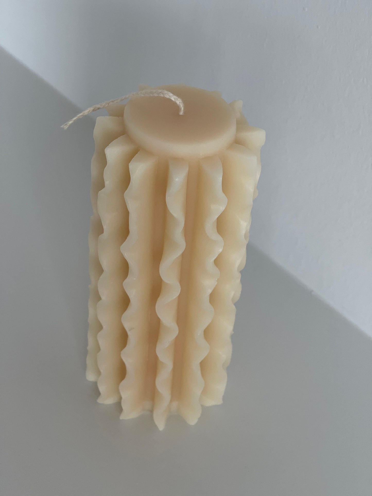 Wavy Pillar Candle - Custom scents - soy wax candle for gift box  - Home Decor Candle - Sculptural Candle