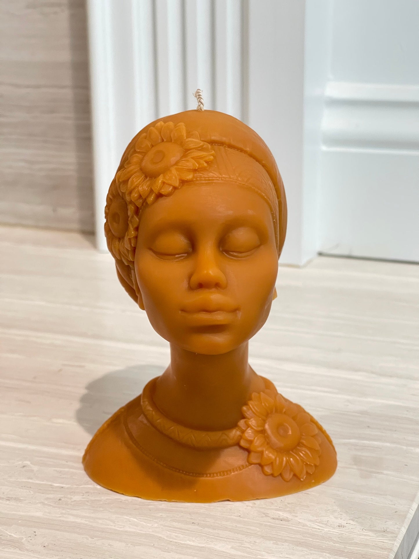 African Woman soy wax Candle - Home decor- house warming gift - sculptural candle for gift